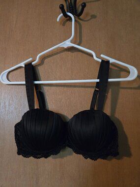 La Vie en Rose Black Satin Pleated Lace Bra Velvet Straps 34B